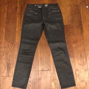 Ann Taylor, size 28/6, black skinny jeans